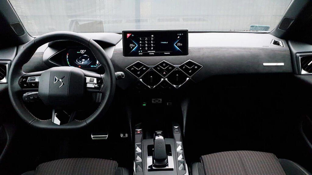 DS 3 Crossback E-tense - идеальный электромобиль для города 3 Интерьер DS 3 Crossback E-tense