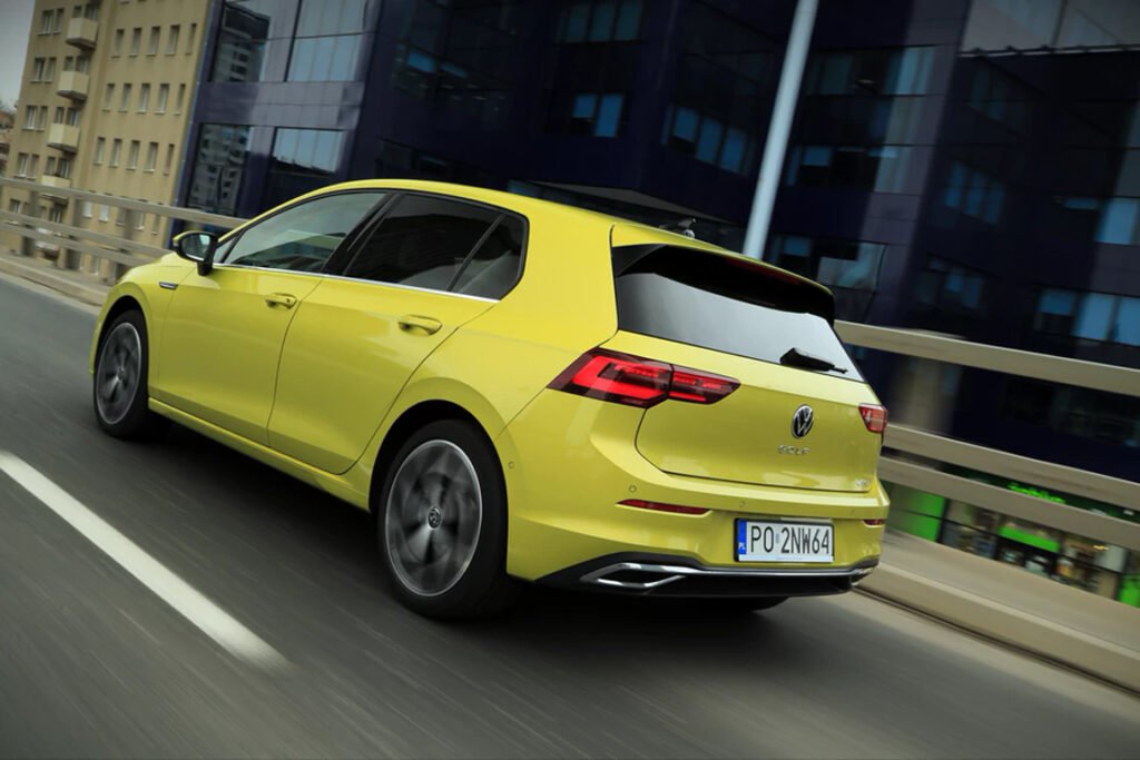 Тест-драйв Volkswagen Golf 1.5 eTSI DSG 2 Тест драйв Volkswagen Golf 1.5 eTSI DSG