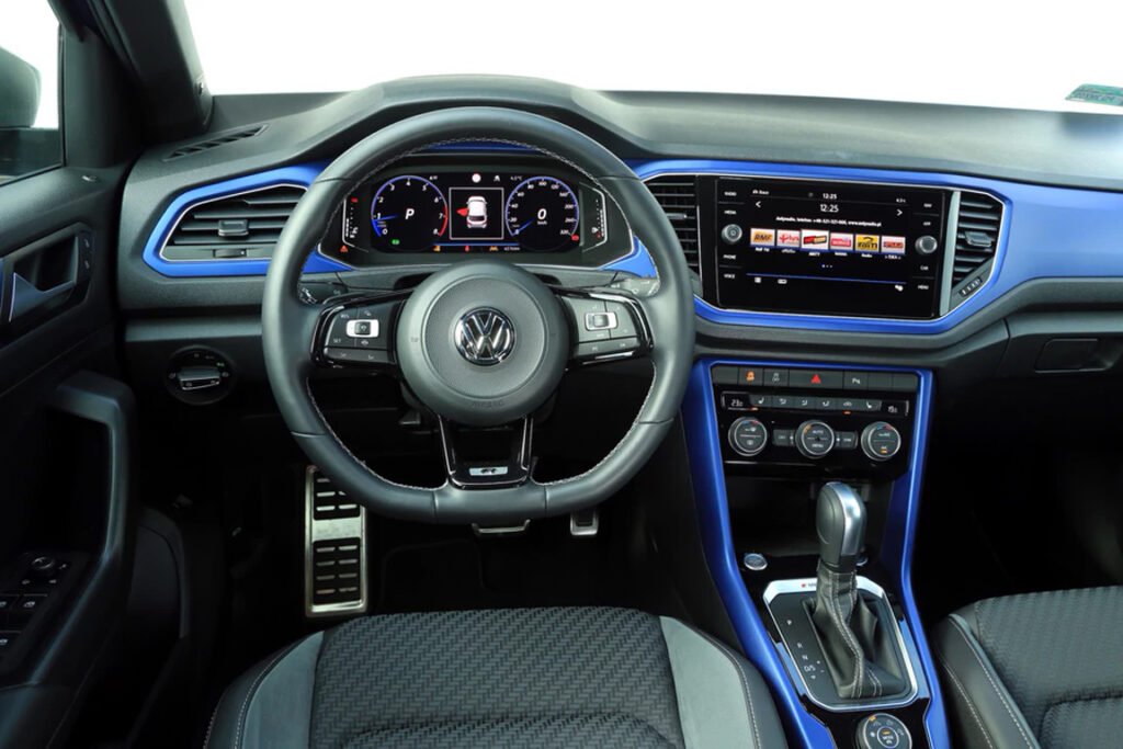 Тест-драйв Volkswagen T-Roc R 4 volkswagen t roc r 5 Тест-драйв Volkswagen T-Roc R