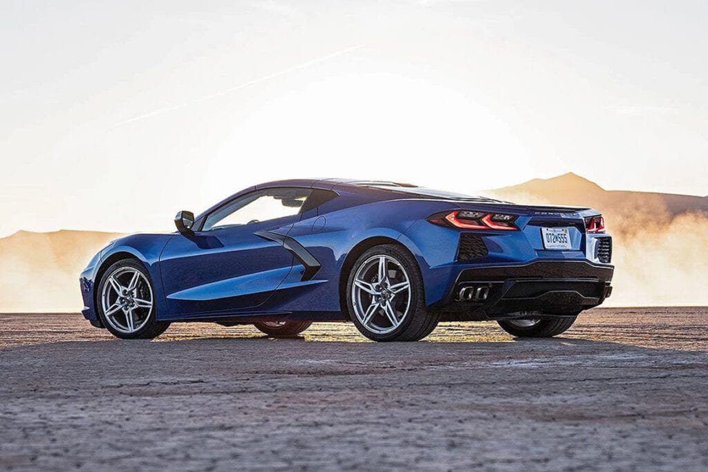 Тест-драйв Chevrolet Corvette C8 Stingray 2020 2 Chevrolet Corvette C8 Stingray 2020